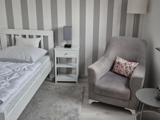 2. Schlafzimmer frisch renoviert, neuer Boden
