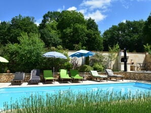 Holiday house Atemberaubendes Ferienhaus in Busse mit Swimmingpool - Villefranche-du-Périgord - image1