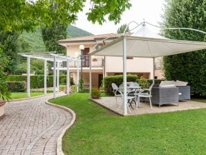 Holiday house Atemberaubendes Ferienhaus in Foligno mit Sauna - Spello - image1