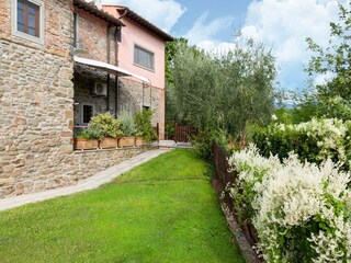 Apartment Vecchietto Outdoor Recording 12