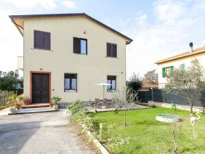 Casa per le vacanze Accogliente appartamento con giardino e piscina privata - Lucignano - image1