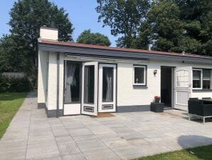 Chalet Uniek en luxe vakantiehuis in Harderwijk met grote tuin - Harderwijk - image1