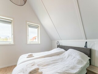 Holiday house Sint-Maartensdijk Features 24