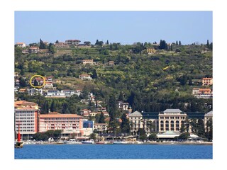 Blick vom Meer, unser Haus ist markiert