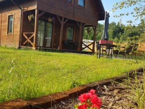 Gemütliches Ferienhaus in Skrzynia mit Terrasse - Pruszcz Gdanski - image1