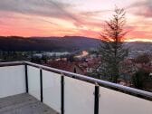 Auf dem Balkon mit Aussicht auf Treffurt.