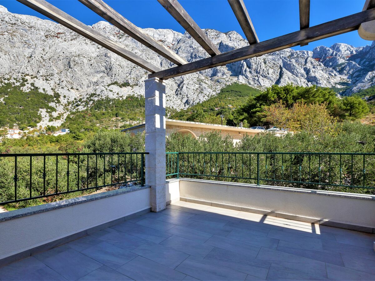 Terrasse mit Bergblick