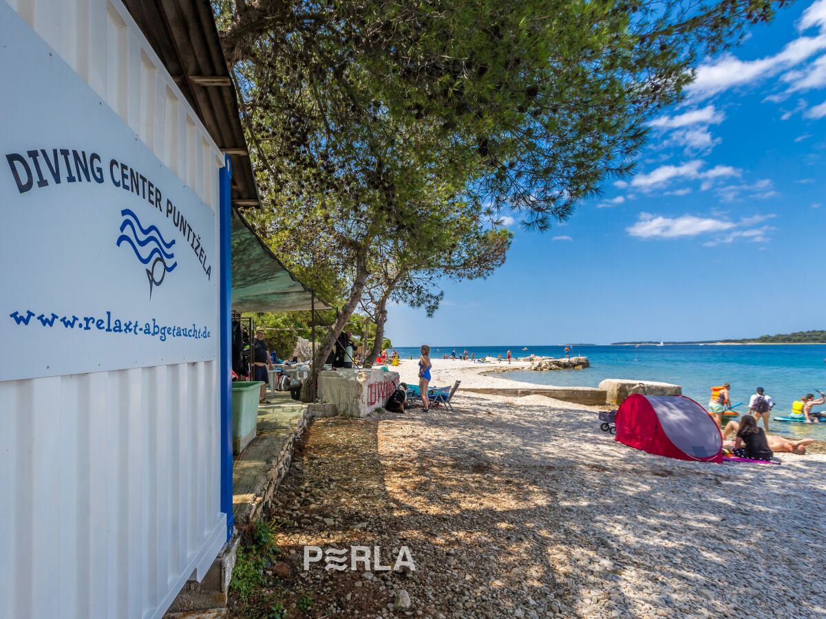 der Strand, Tauchzentrum