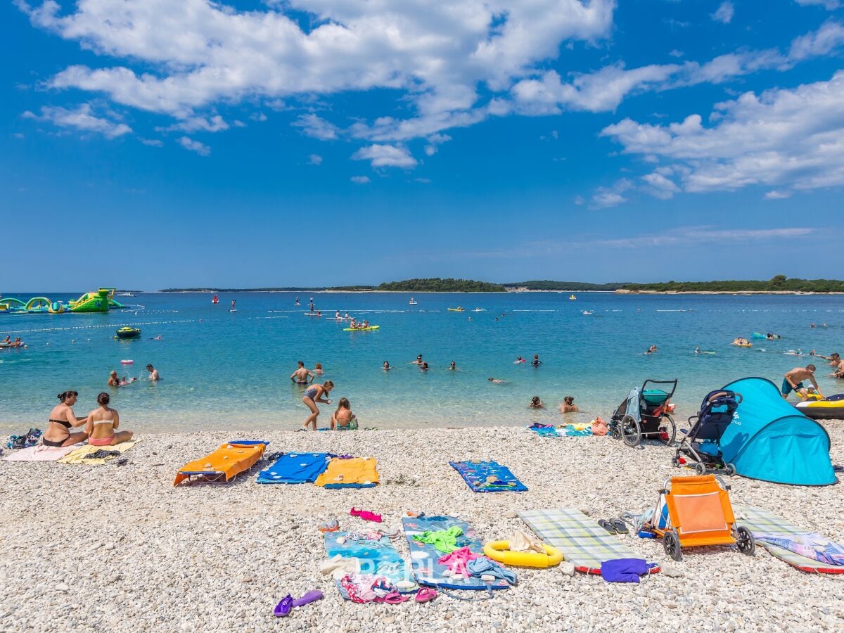 der Strand, kristallklares Meer