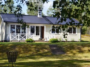 4 Personen Ferienhaus in GISLAVED - Nissafors - image1