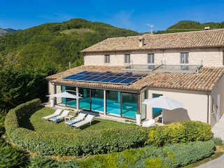 Villa Cagli Buitenaudio-opname 3