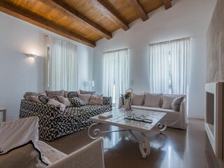 Villa Cagli Características 36