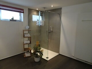 Badezimmer 1