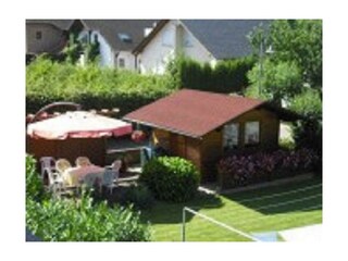 Gartenanlage mit Grillbereich