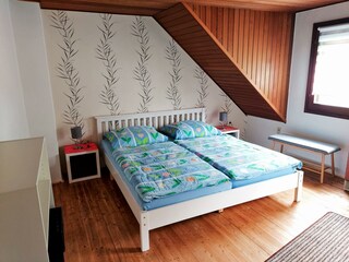 Schlafzimmer 3