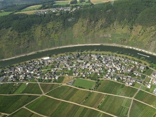 Blick aus dem Helikopter auf Ernst