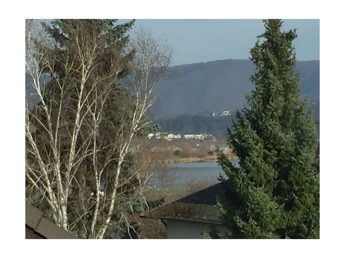 Blick vom Schlafzimmer auf den See