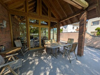Überdachte Terrasse