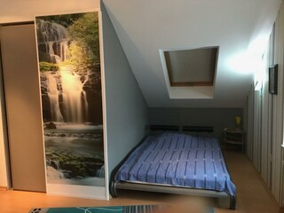 Schlafzimmer 2