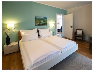 komfortables Schlafzimmer FeWo Valentina