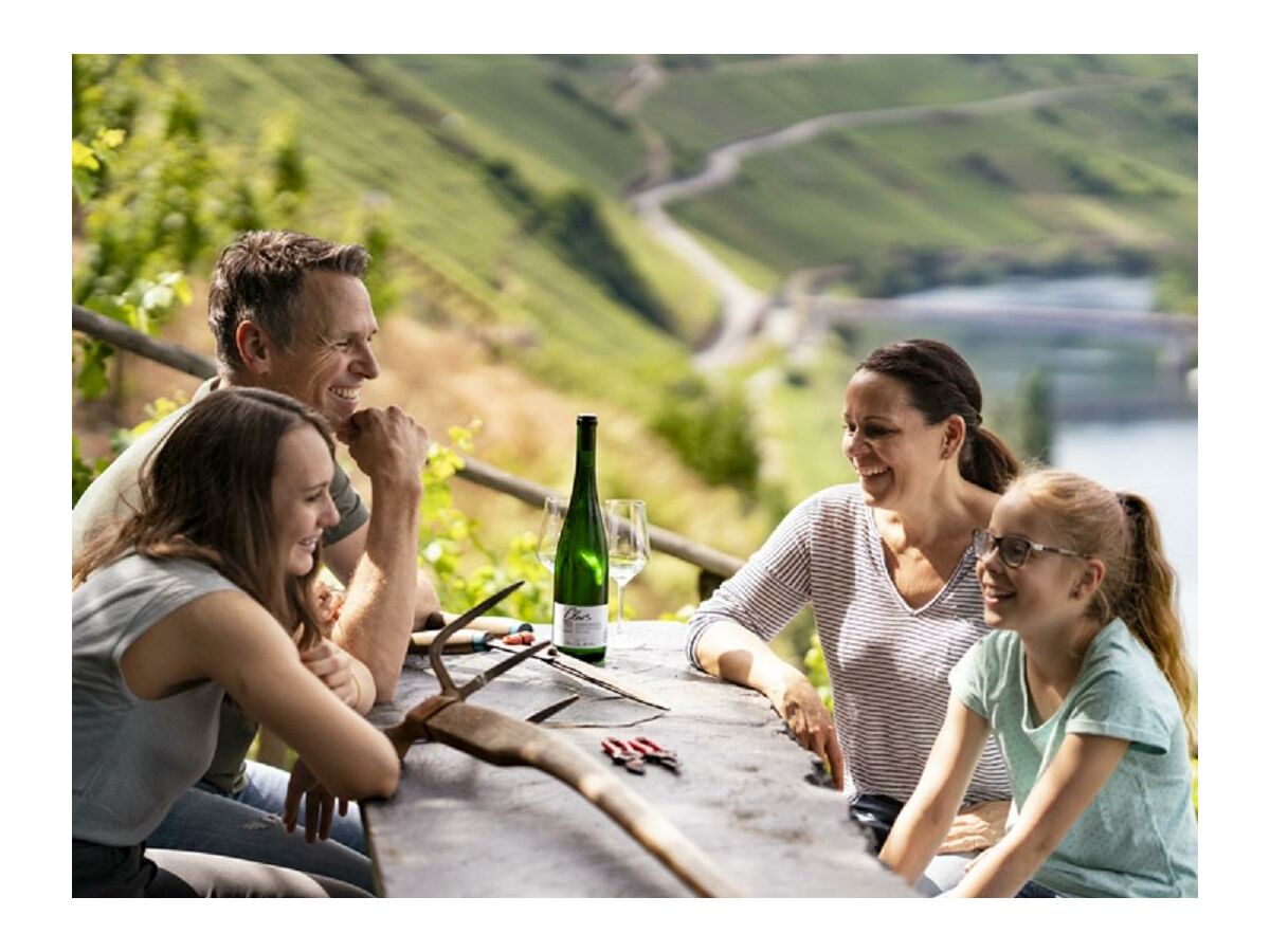 Familie Schmitt - Weingut Claes Schmitt