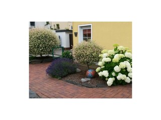 Hausansicht vor Fewo Leni