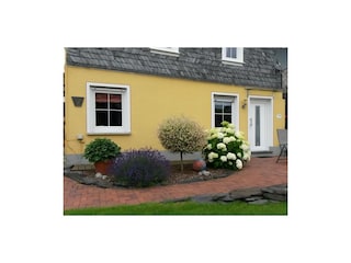 Hausansicht Eingang Fewo Leni