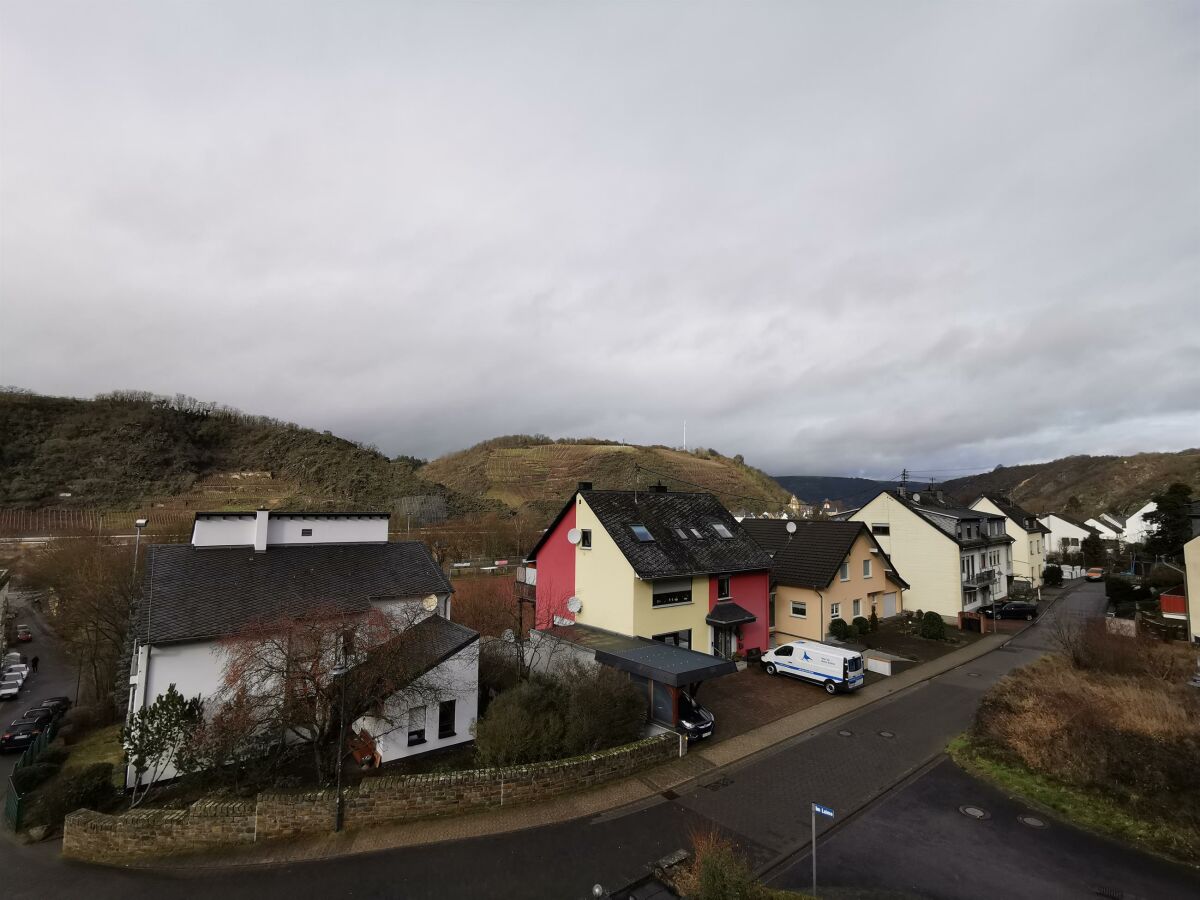 Blick vom Balkon auf Niederfell