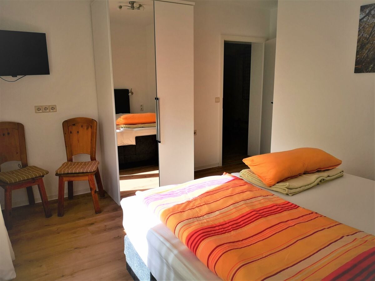 Schlafzimmer zum Hof