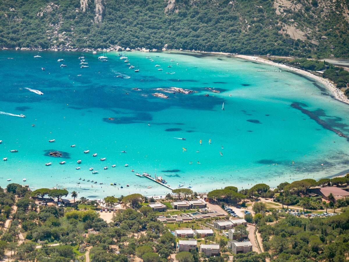 Santa Giulia bay