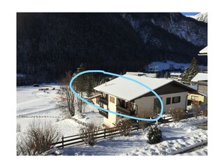 Blick auf Balkone der FEWO - Hintergrund Snowland