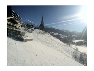 Blick vom Balkon auf Pfarrkirche Heiligenblut