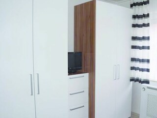 Schlafzimmer Bild II