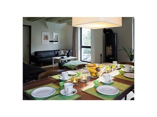 Wohnzimmer mit Kamin