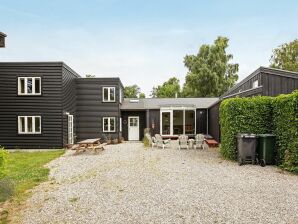 Vakantiehuis 12 persoons vakantie huis in Væggerløse - Vaeggerlose - image1