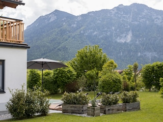 Garten mit Bergblick