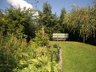 Gästegarten - Besitzerin hat Garten  hinter Haus