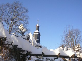 Ferienhaus Vugelbeerhäusl` mit Ausblick auf Kirche
