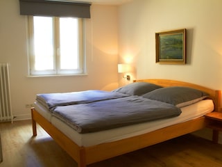 Schlafzimmer 1