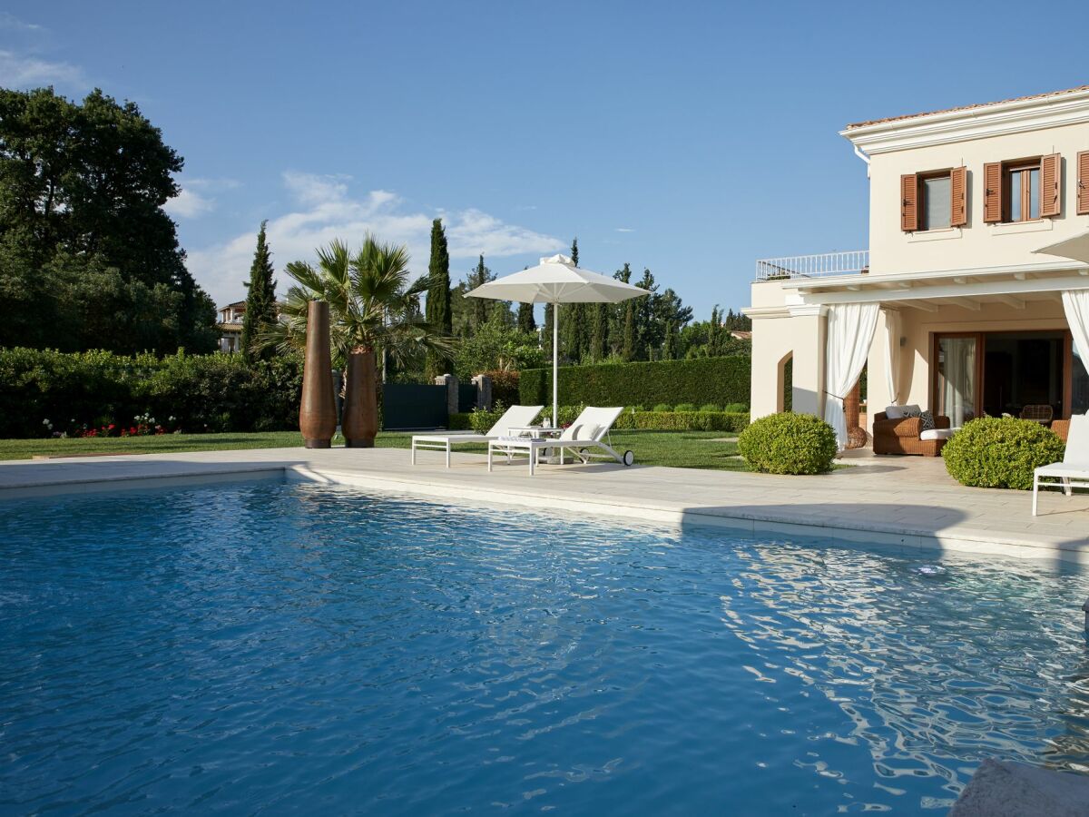 Villa Daphne mit privatem Pool