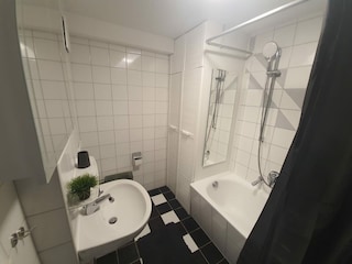 Badezimmer 2