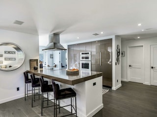 Living Area/Kitchen