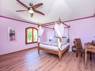 Schlafzimmer OG