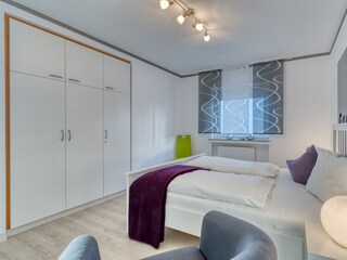 Schlafzimmer dopp Bett und gr.Kleiderschränke