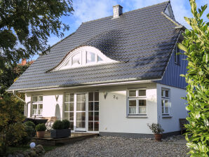 Ferienwohnung Haus am Boddenufer - Born - image1