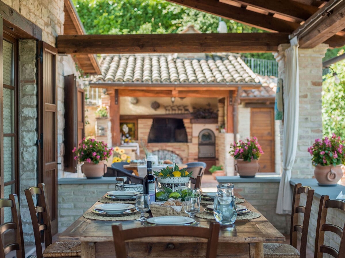 Villa Doriana - equipped porch for meals outside