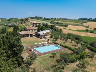 Villa Monica - Private villa with pool in Le Marche