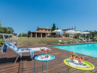 Villa Monica - Equipped pool area