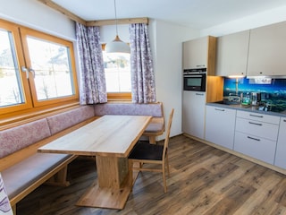 Wohnküche-Rötelstein