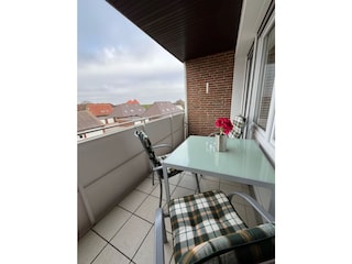 Balkon mit Deichblick